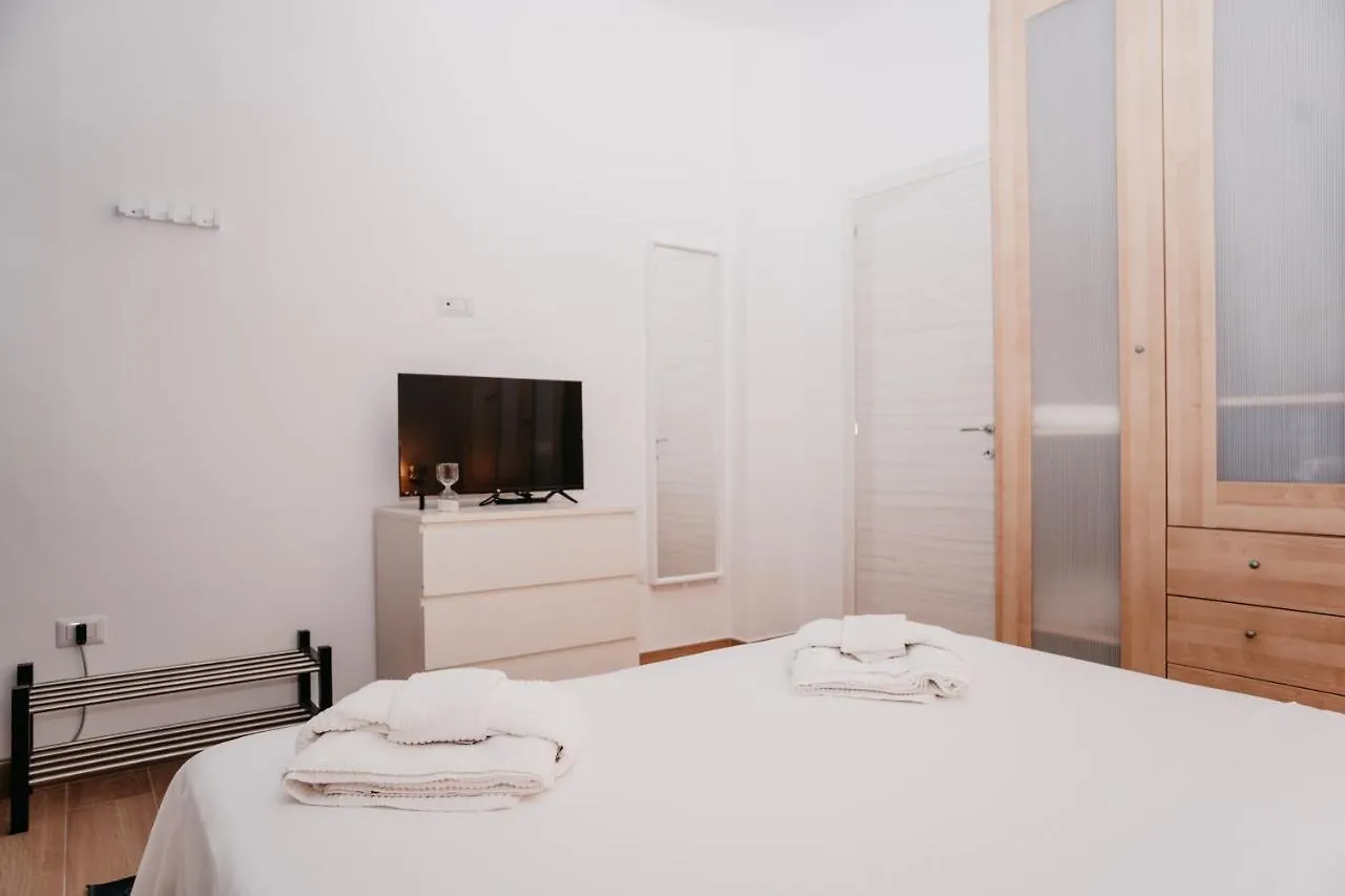 Brombeis Fantastica By Casa Napoletana - Town Center Apartment Naples